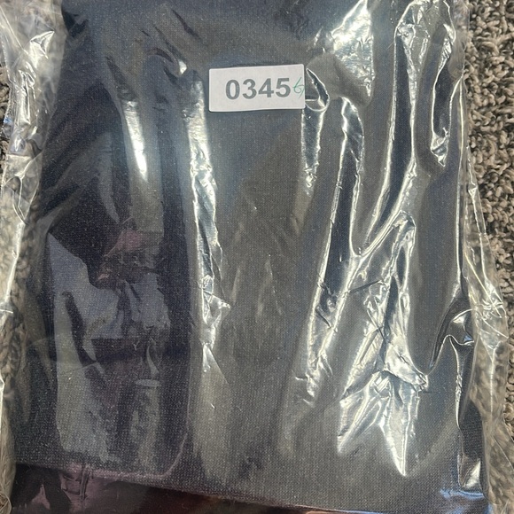 Grey capri sweat pants size Large - Picture 12 of 12